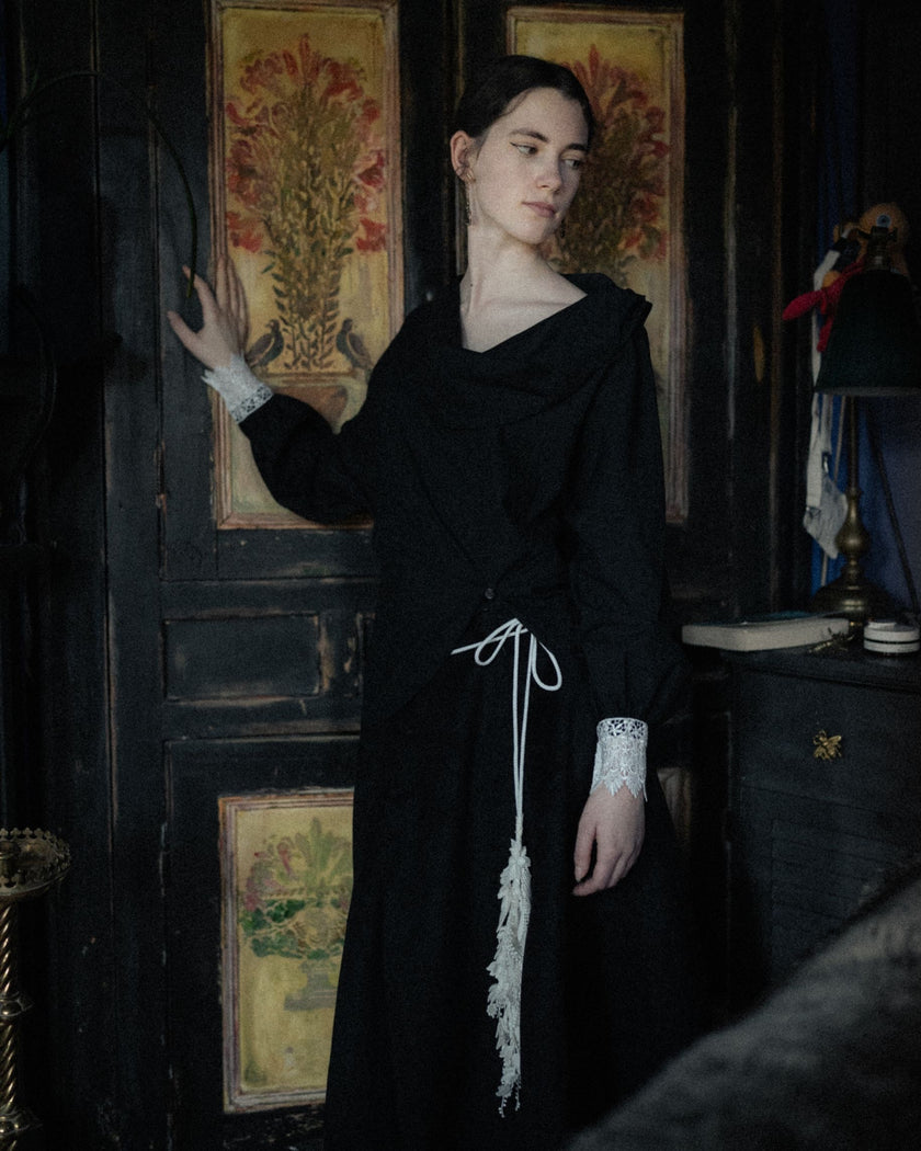 冰洞不對稱垂墜上衣 Asymmetrical Drape Top