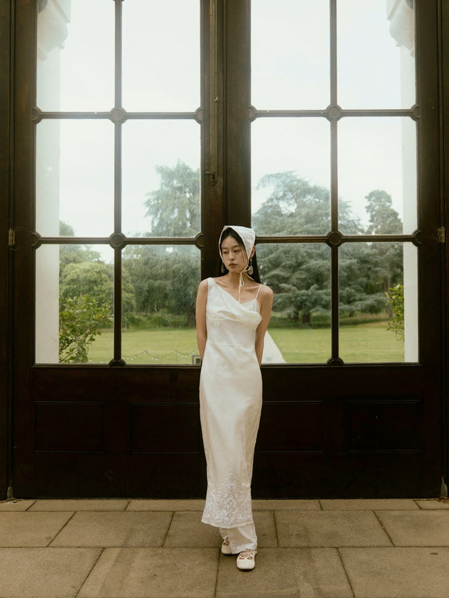 銀星圖垂墜刺繡洋裝 Calla Garden Dress