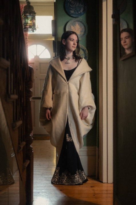 雪繭羊毛長大衣 Snow Cocoon Wool Overcoat