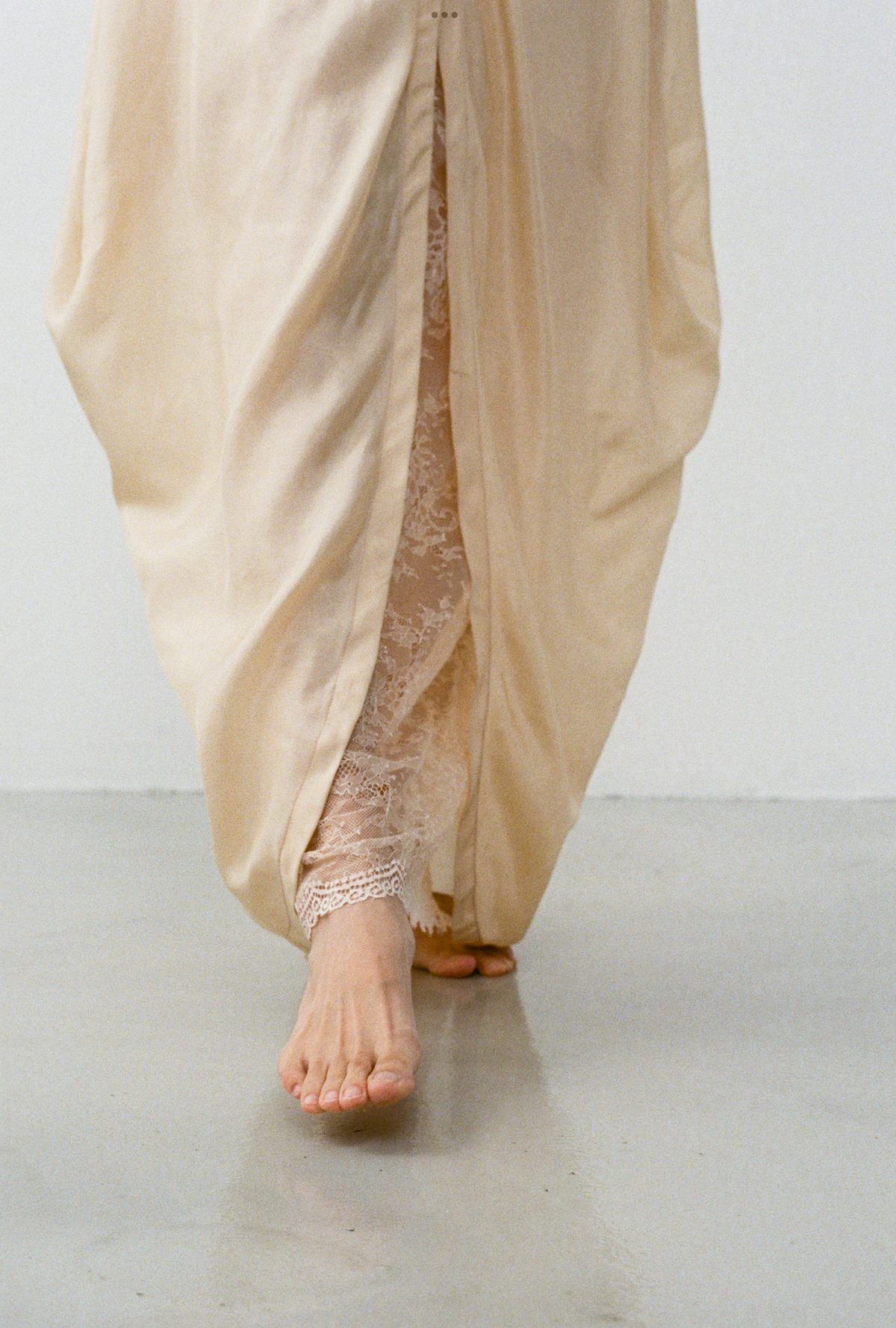 花苞蕾絲裙 LACE BUD SKIRT