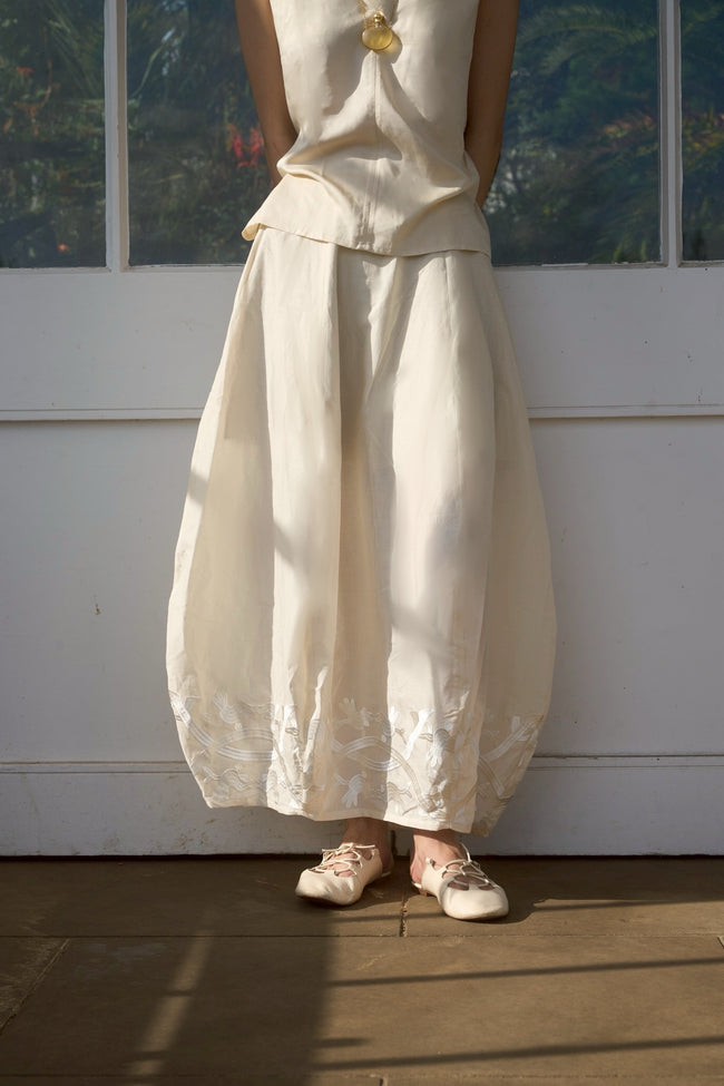 白騰懸鈴澎長裙 Arboreus Skirt