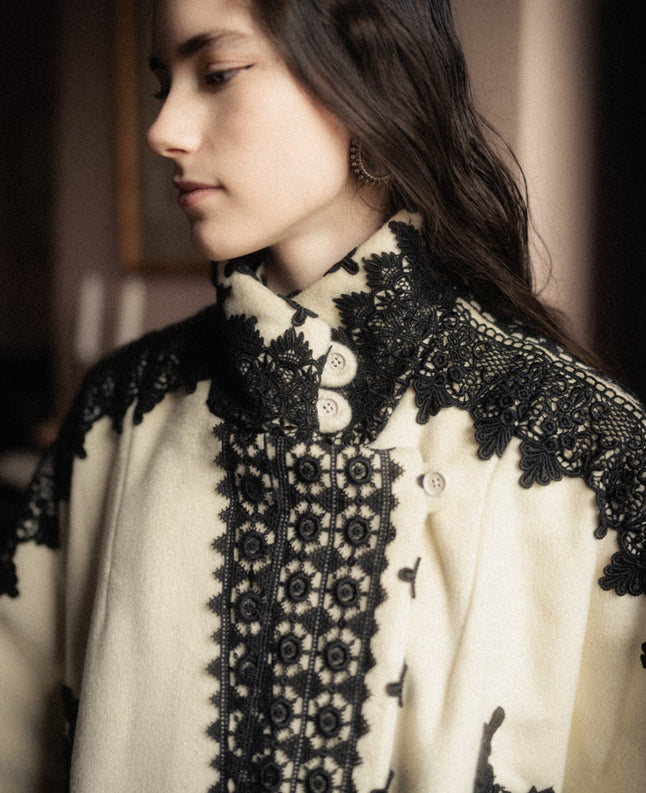 烏雪淞羊毛蕾絲短大衣 Snow Wool Laced Coat