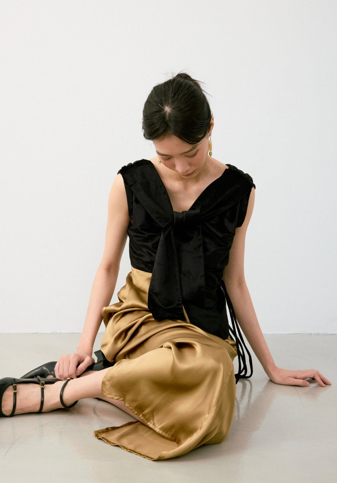 絨絲綁帶羅馬洋裝 VELVET SILK ROMAN DRESS