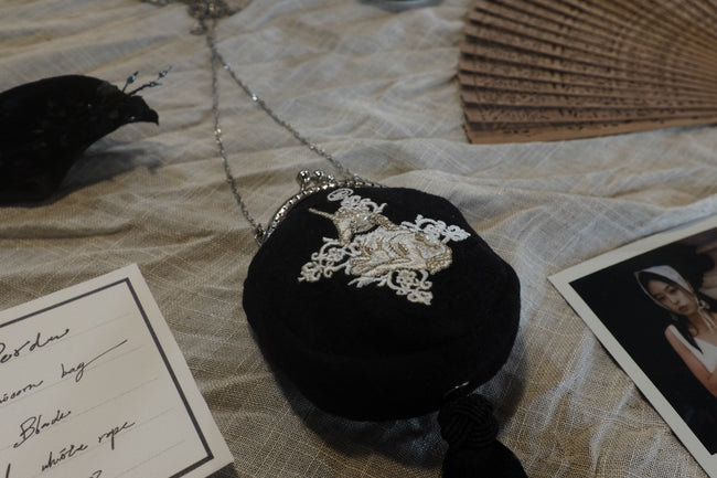 獨角獸流蘇口金小包 Unicorn Clasp